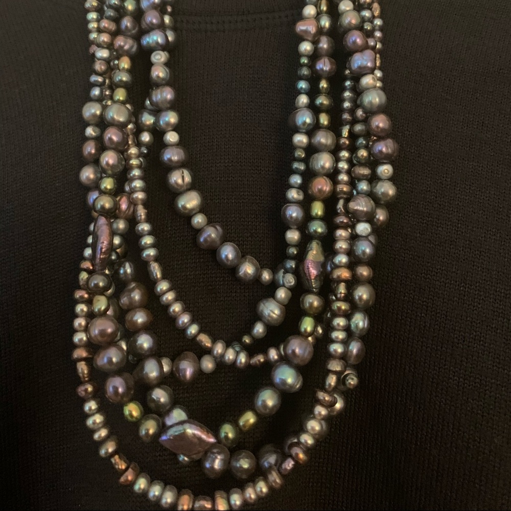 Peacock freshwater pearls. 6 strands of gorgeous.